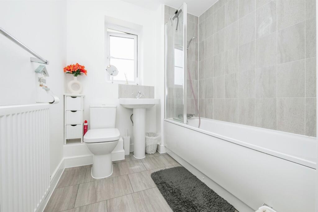 Additional image 9 of Skippers Way, WALTON ON THE NAZE