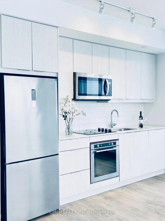 Additional image 10 of 36 Forest Manor Rd Unit 405