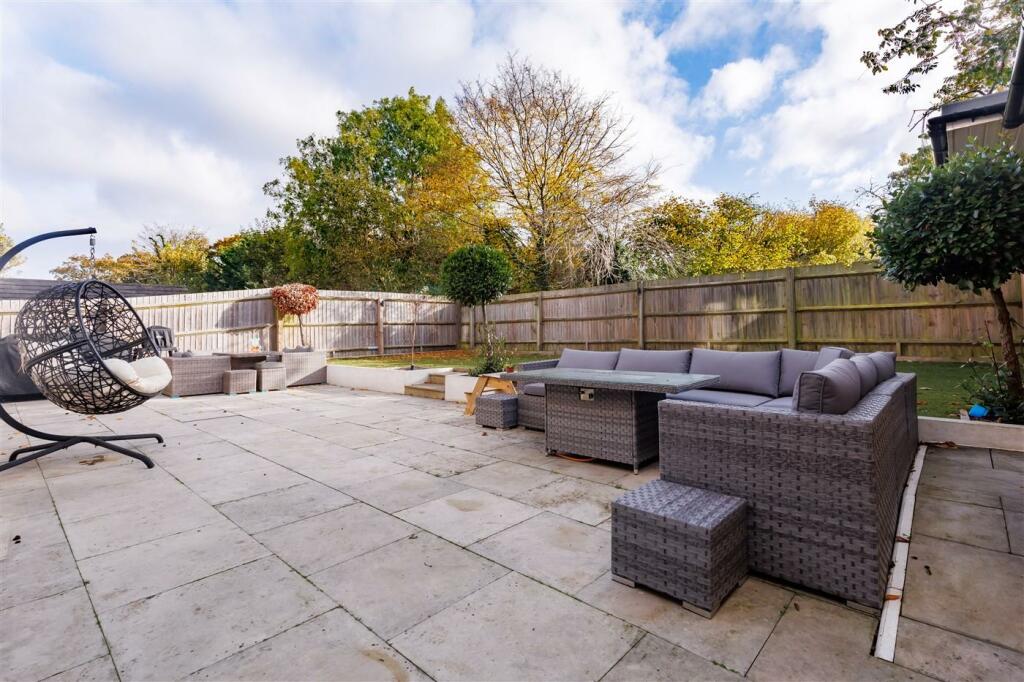 Additional image 46 of Buckingham Road, Epping