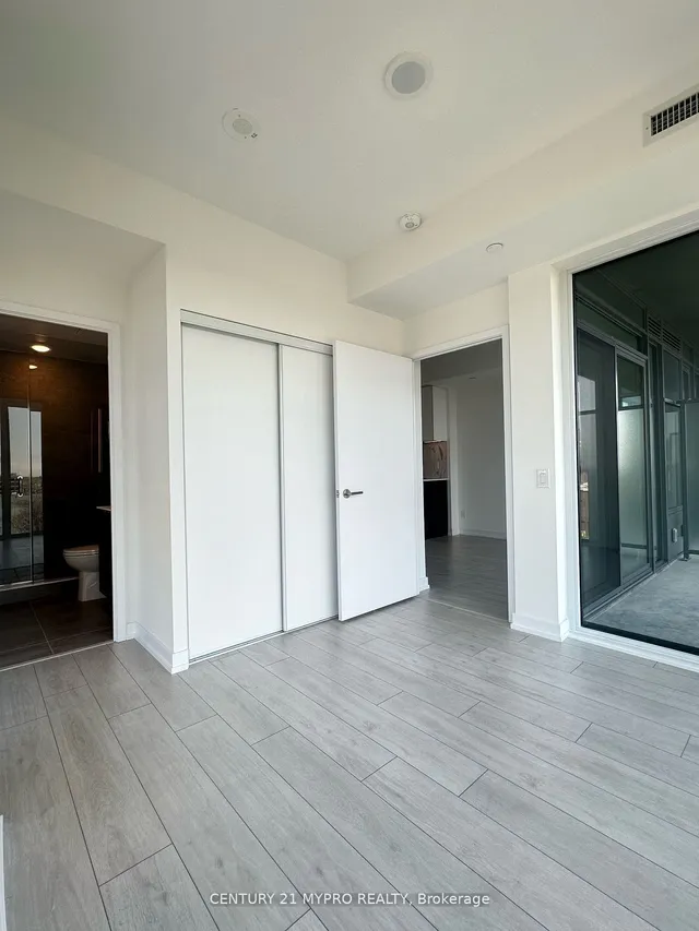 Additional image 17 of 500 Dupont St Unit 607