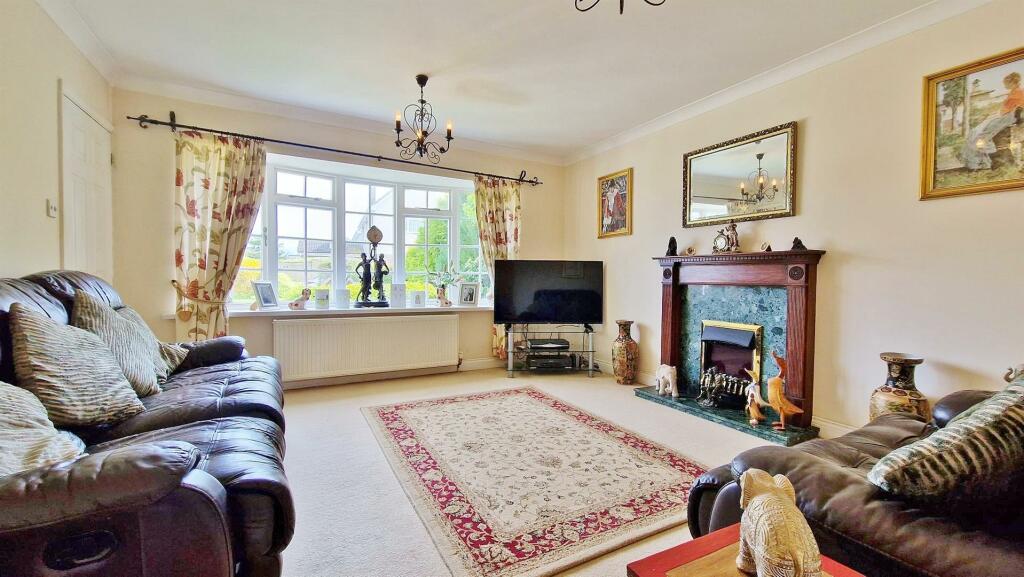 Additional image 5 of Briarfields, Kirby-le-Soken