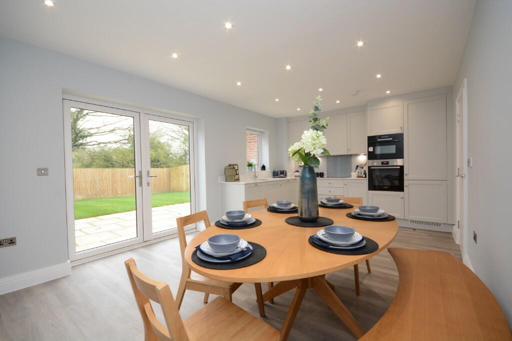 Additional image 12 of Hawthorn Close, Bicknacre, 
CM3 4FQ