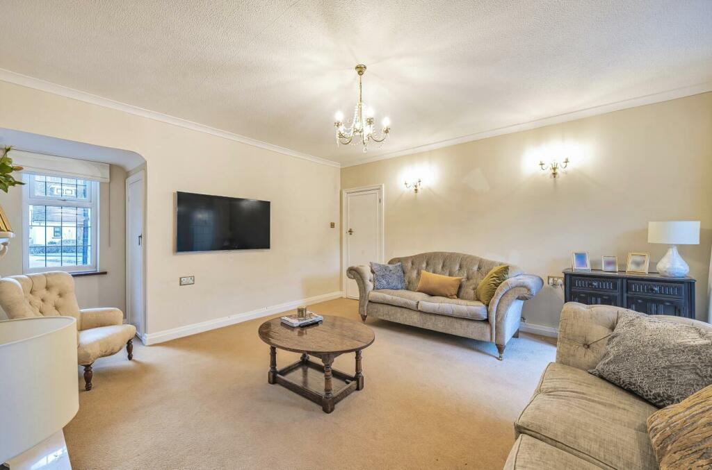 Additional image 9 of Stagbury Close, Chipstead