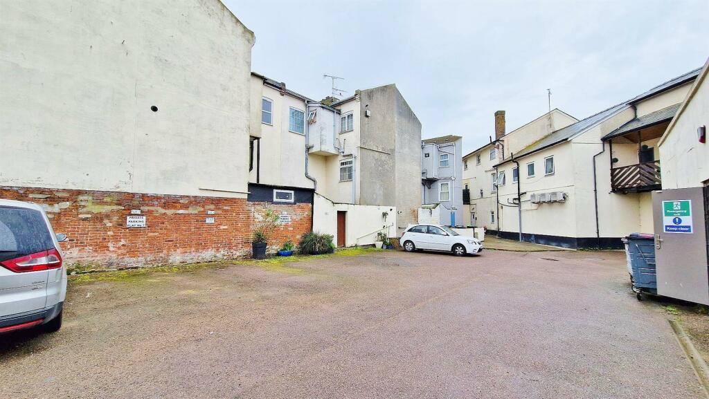 Additional image 9 of High Street, Walton On The Naze