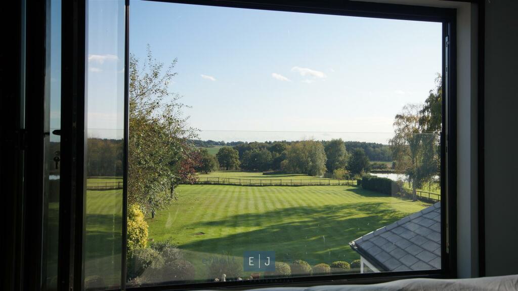 Additional image 15 of Little Paddocks, London Road