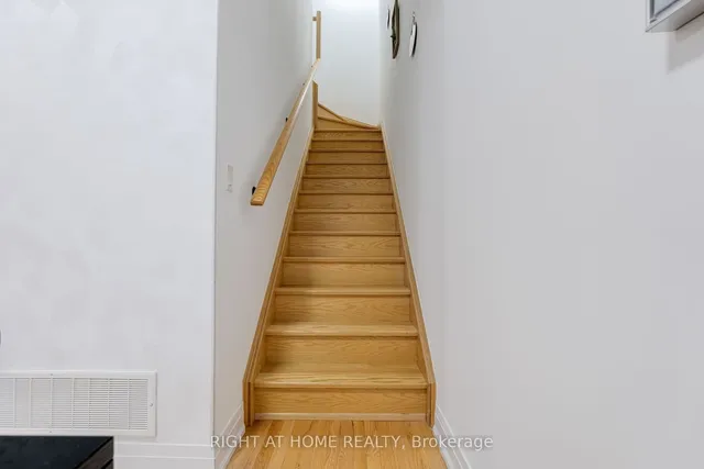 Additional image 23 of 719 Lawrence Ave Unit 52