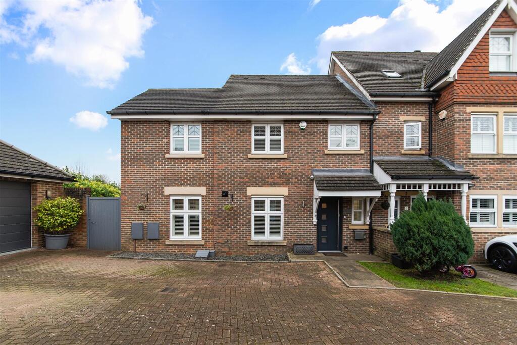 Additional image 19 of Water Mead, Chipstead, Coulsdon