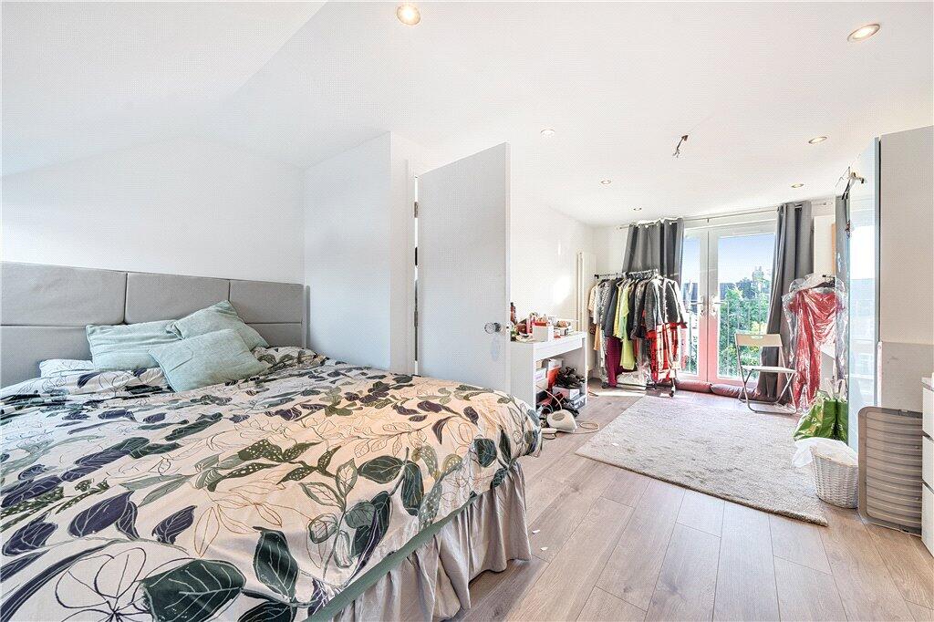 Additional image 4 of Oaklands Avenue, Thornton Heath, CR7