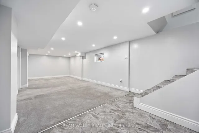 Additional image 26 of 74 Rosemount Dr