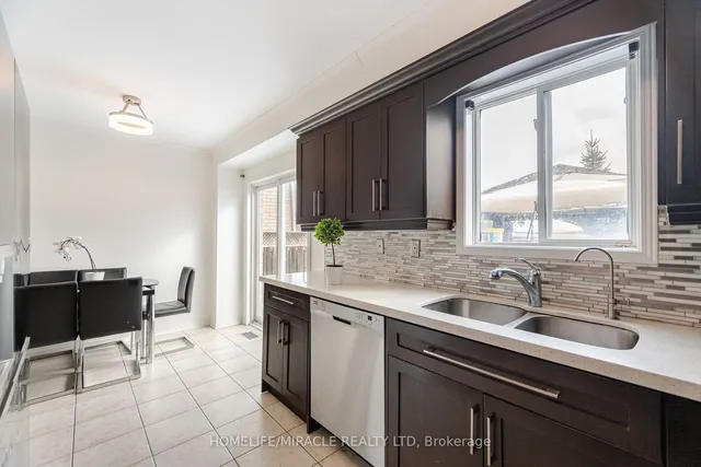 Additional image 12 of 21 Roadmaster Lane