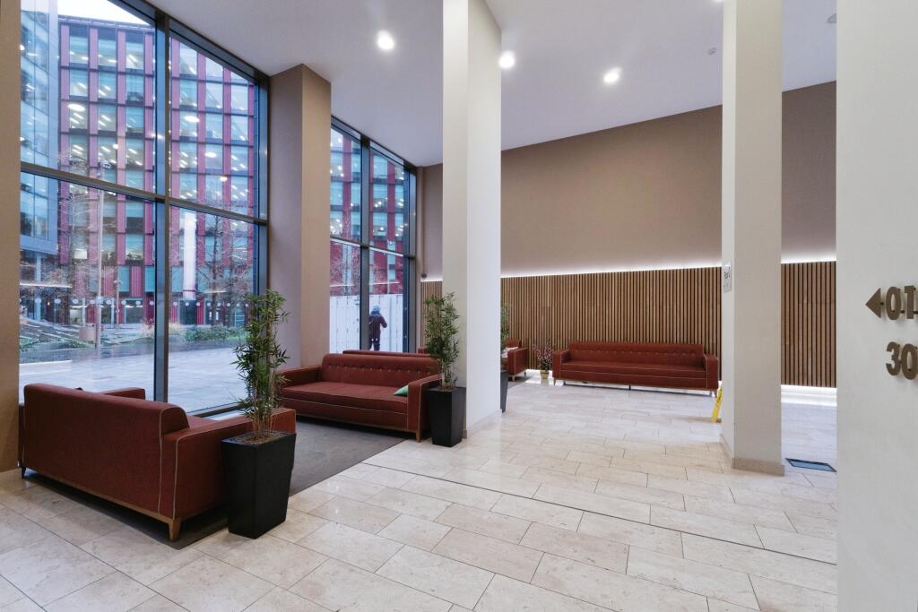 Additional image 14 of 1 Caithness Walk, Croydon, CR0