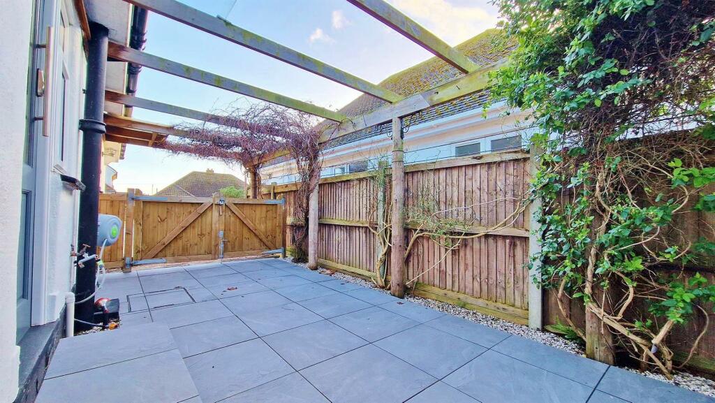 Additional image 24 of Beatrice Road, Walton On The Naze