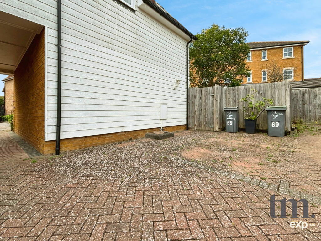 Additional image 18 of Almond Road, Dunmow