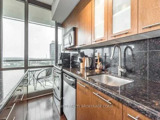 Additional image 6 of 33 Mill St Unit 2403