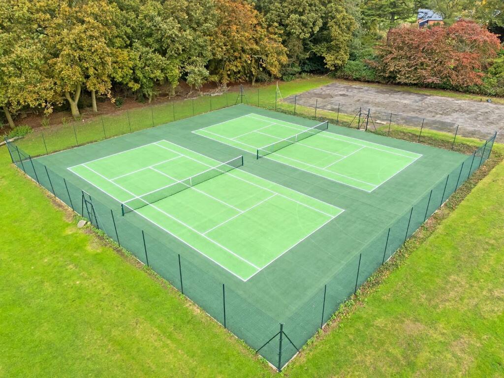 Additional image 20 of Brizes Park, Kelvedon Hatch