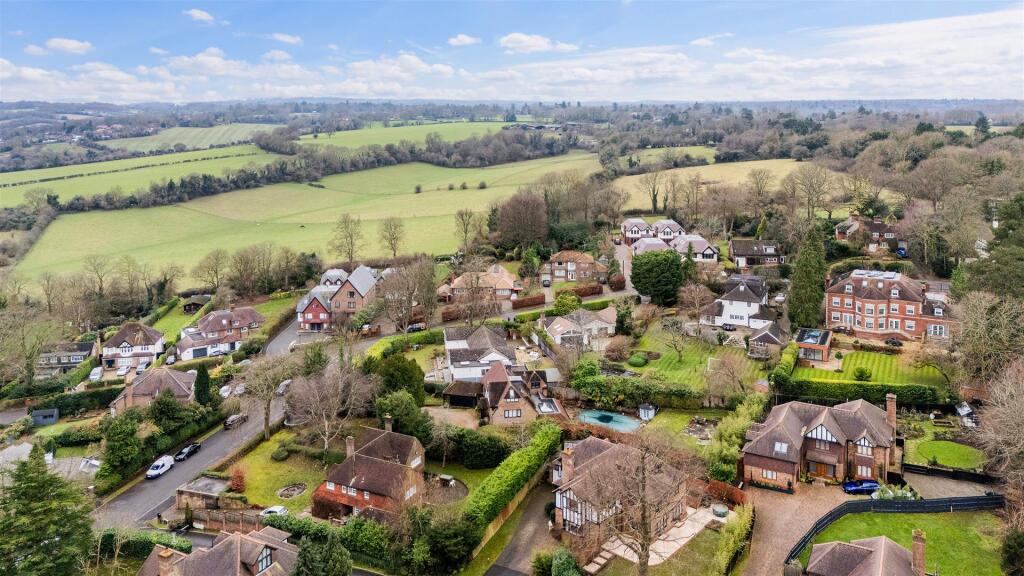 Additional image 24 of High Oaks Close, Coulsdon