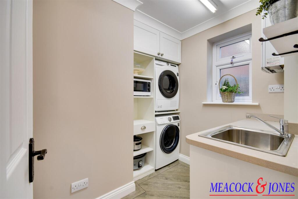 Additional image 10 of Tye Common Road, Billericay