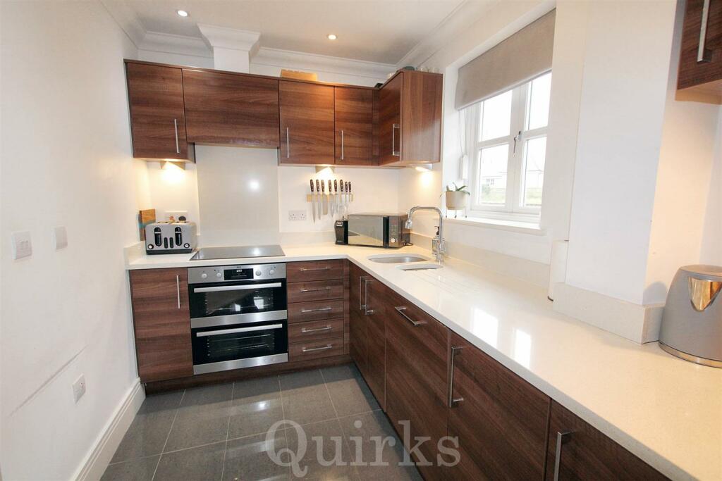 Additional image 11 of High Street, Billericay