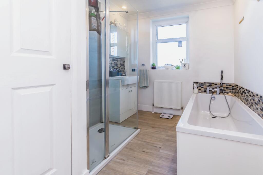 Additional image 11 of Temple Avenue, Croydon, Surrey, CR0