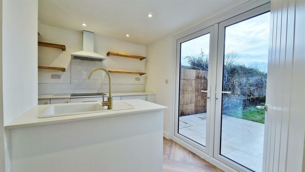 Additional image 14 of Pole Barn Lane, Frinton-On-Sea