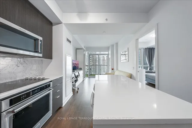 Additional image 15 of 38 Iannuzzi St Unit 2209