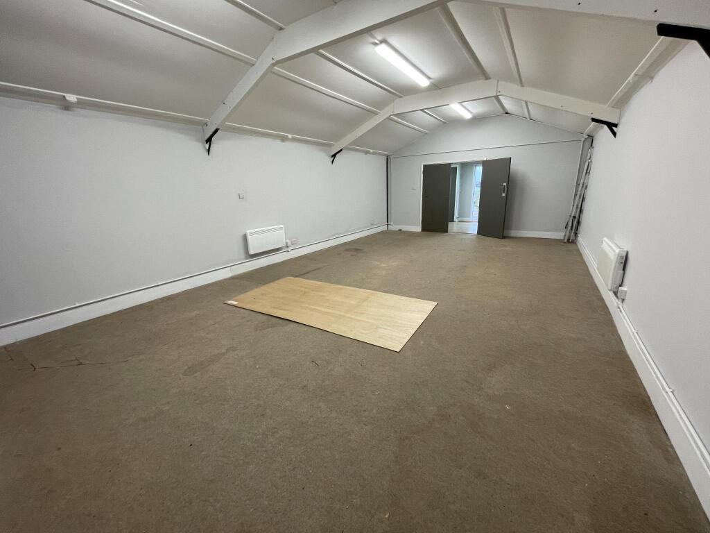 Additional image 6 of Ongar