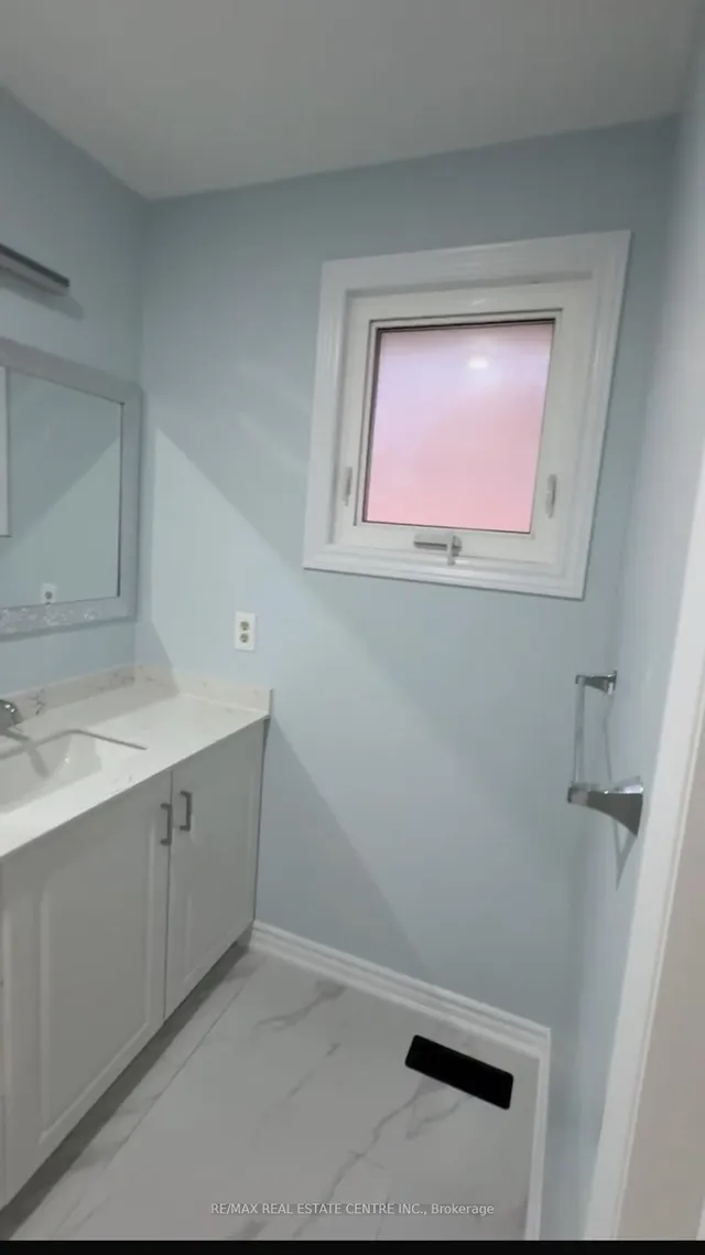 Additional image 5 of 110 Dumfries Ave