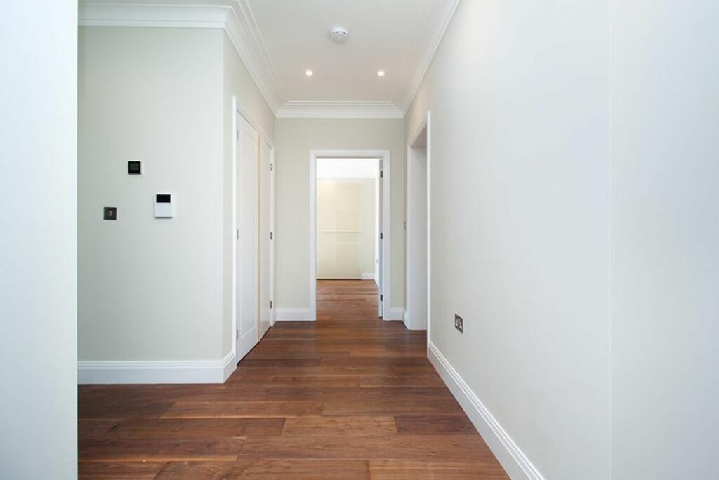 Additional image 6 of Station Road, Woldingham, CR3