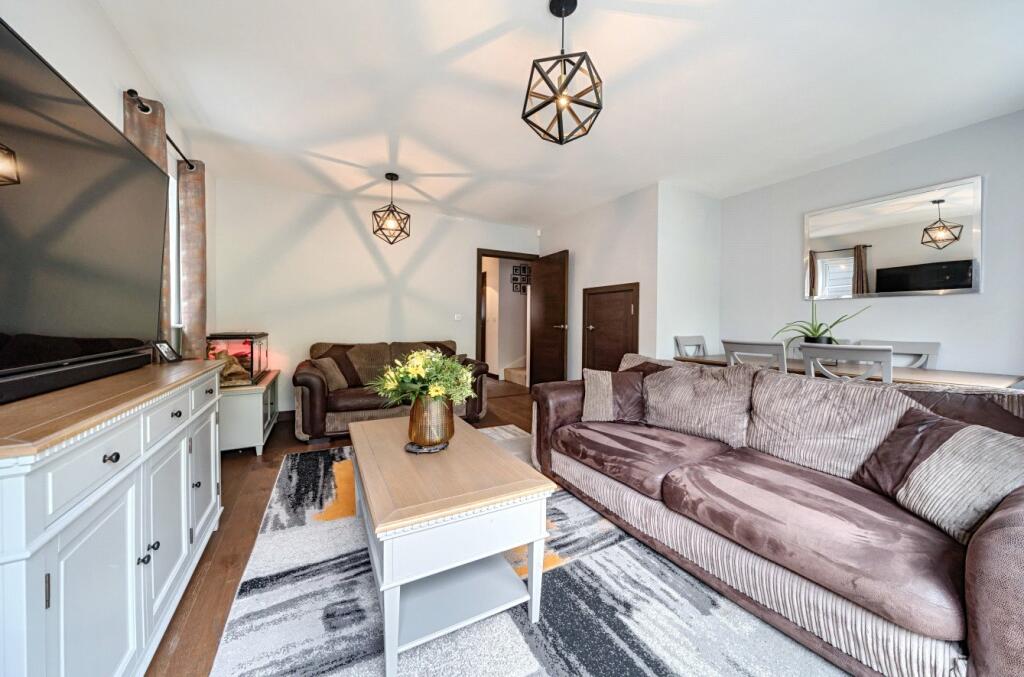 Additional image 9 of Elm Gardens, Mountnessing, CM15