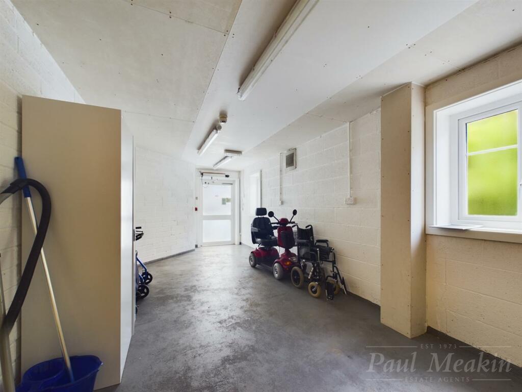 Additional image 17 of Limpsfield Road, South Croydon