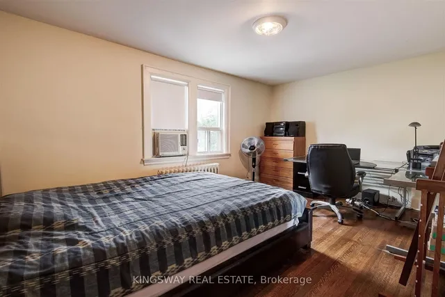 Additional image 13 of 17 Mulholland Ave