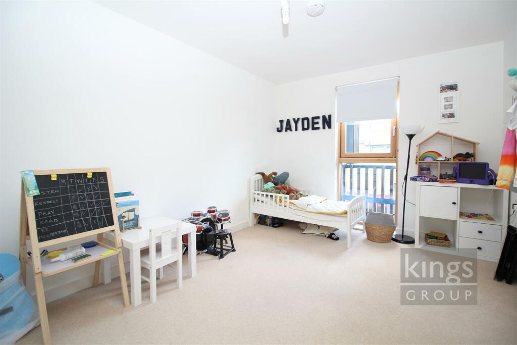 Additional image 15 of New Pond Street, Newhall