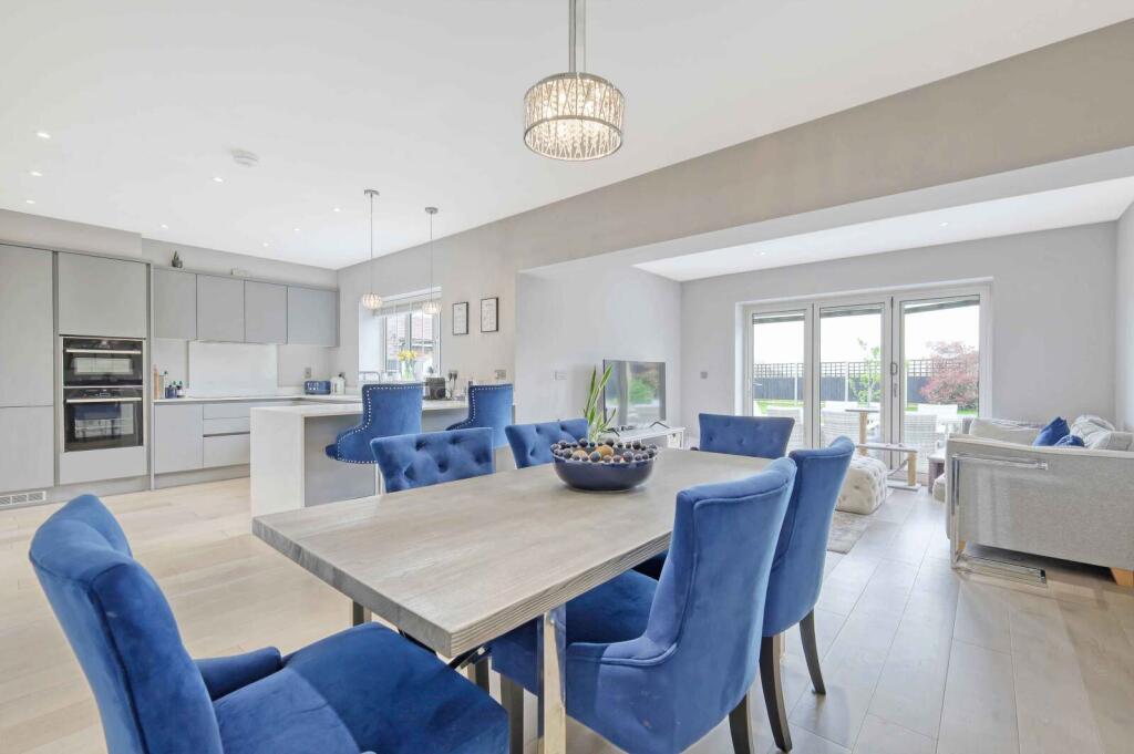 Additional image 10 of Little Ridings Lane, Ingatestone, CM4