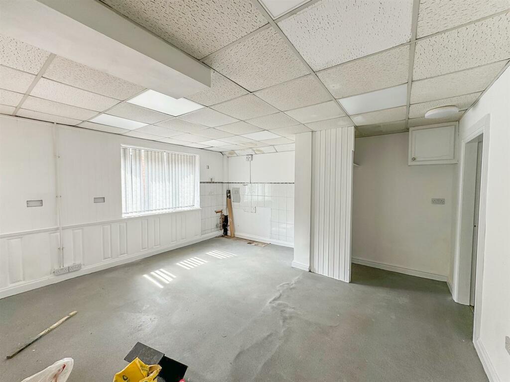 Additional image 11 of Unit 1, The Royal Arcade, Chester Road, Neston, Cheshire.