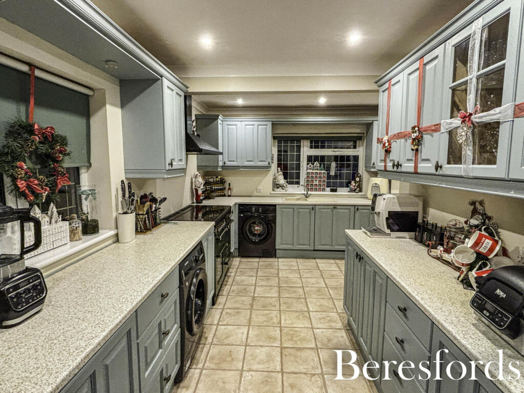 Additional image 5 of Honeypot Lane, Brentwood, CM14