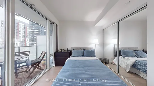 Additional image 16 of 101 Peter St Unit 2701