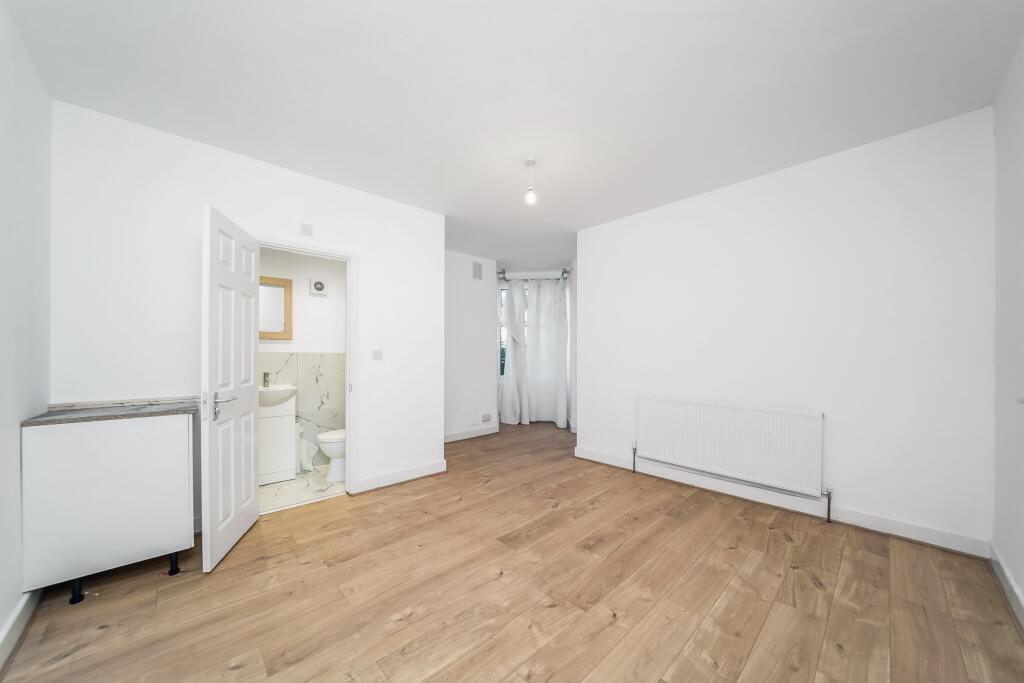 Additional image 11 of Hart Road, Harlow