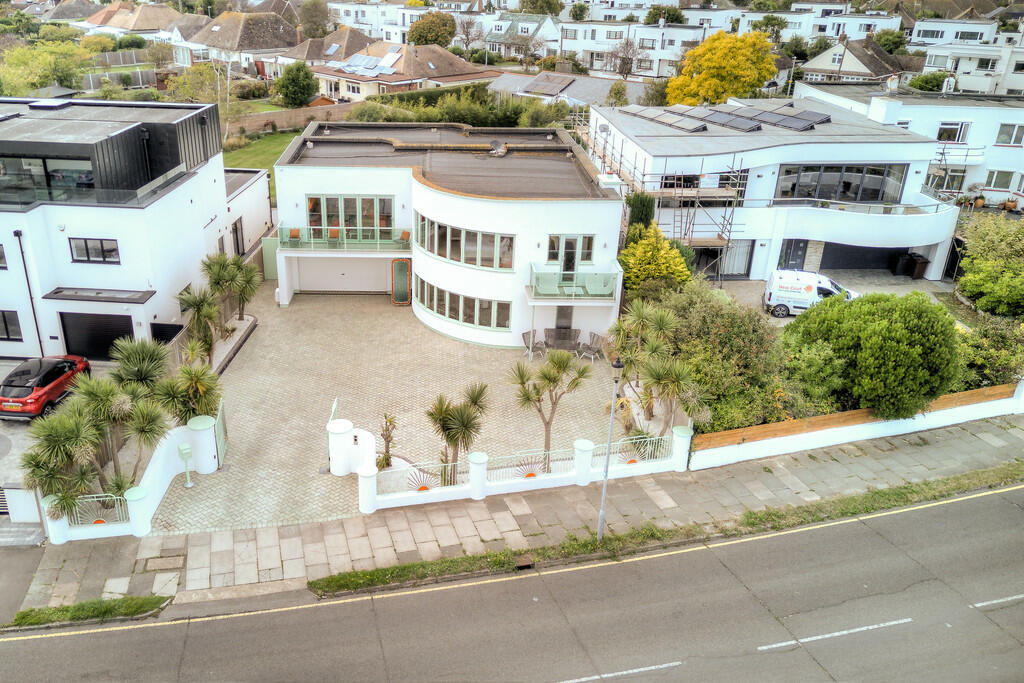 Additional image 25 of Cliff Way, Frinton-on-Sea