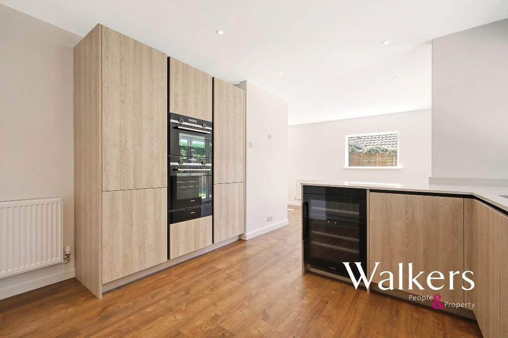 Additional image 10 of Dealtree Close, Brentwood