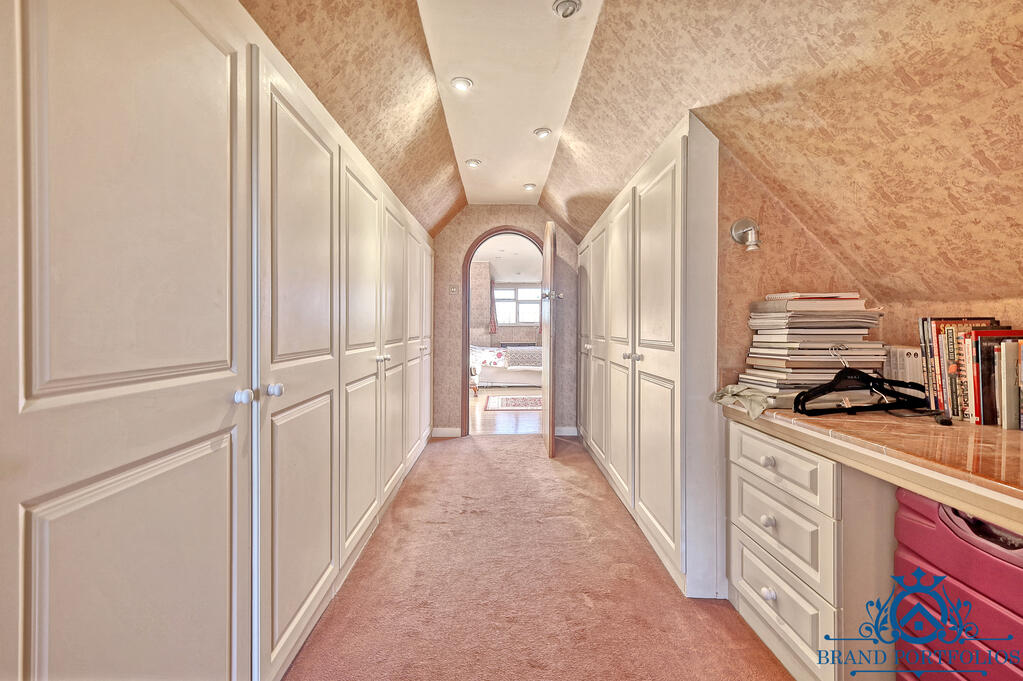 Additional image 11 of Blind Lane, CM2