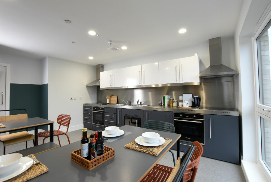 Additional image 6 of Avon Way House Standard Studio Apartment