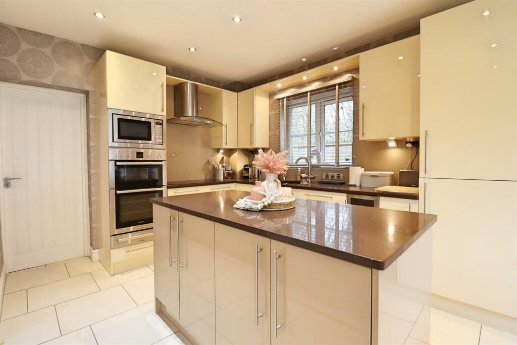 Additional image 10 of Clevedon Close, Great Notley