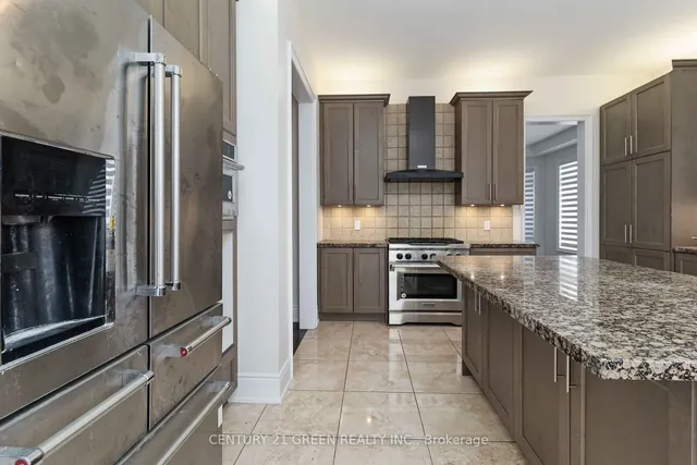 Additional image 11 of 13 Foothills Cres