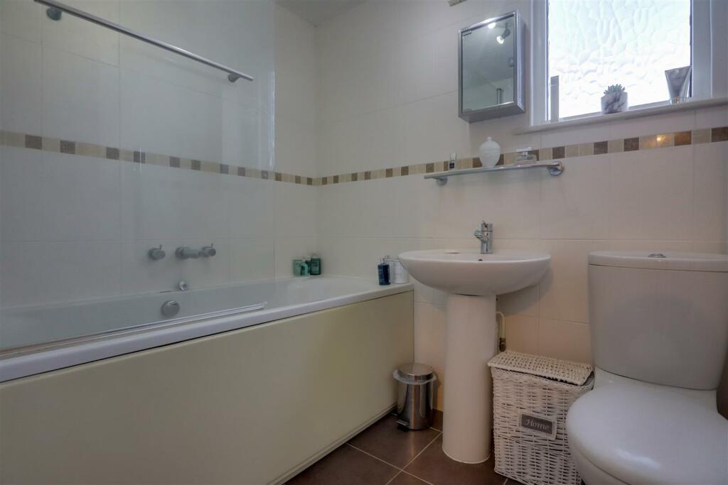 Additional image 17 of Briarfields, Kirby-Le-Soken, Frinton-On-Sea