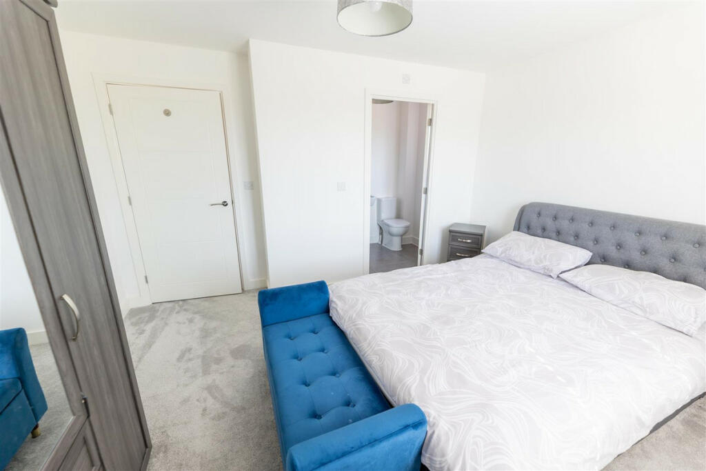 Additional image 10 of Wheatsheaf, Kirby Cross, CO13 0