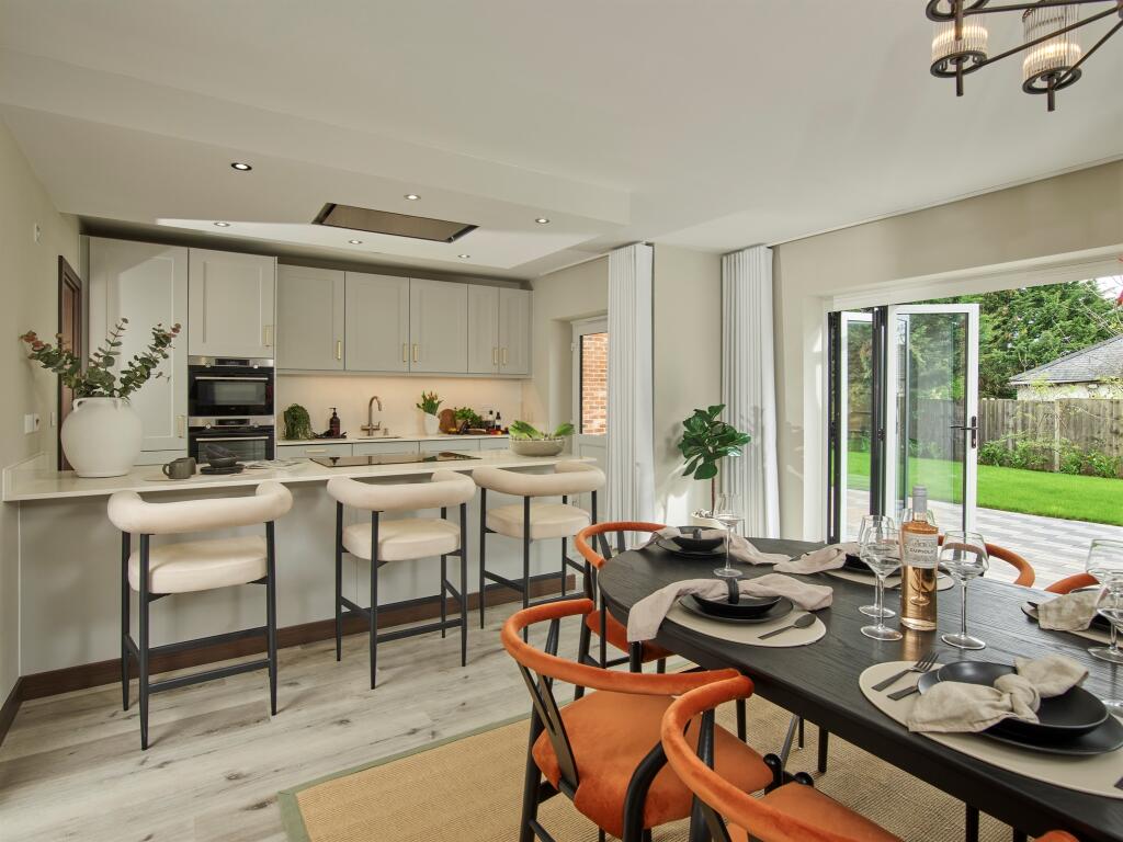 Additional image 3 of Thornwood Park, Thornwood, Epping