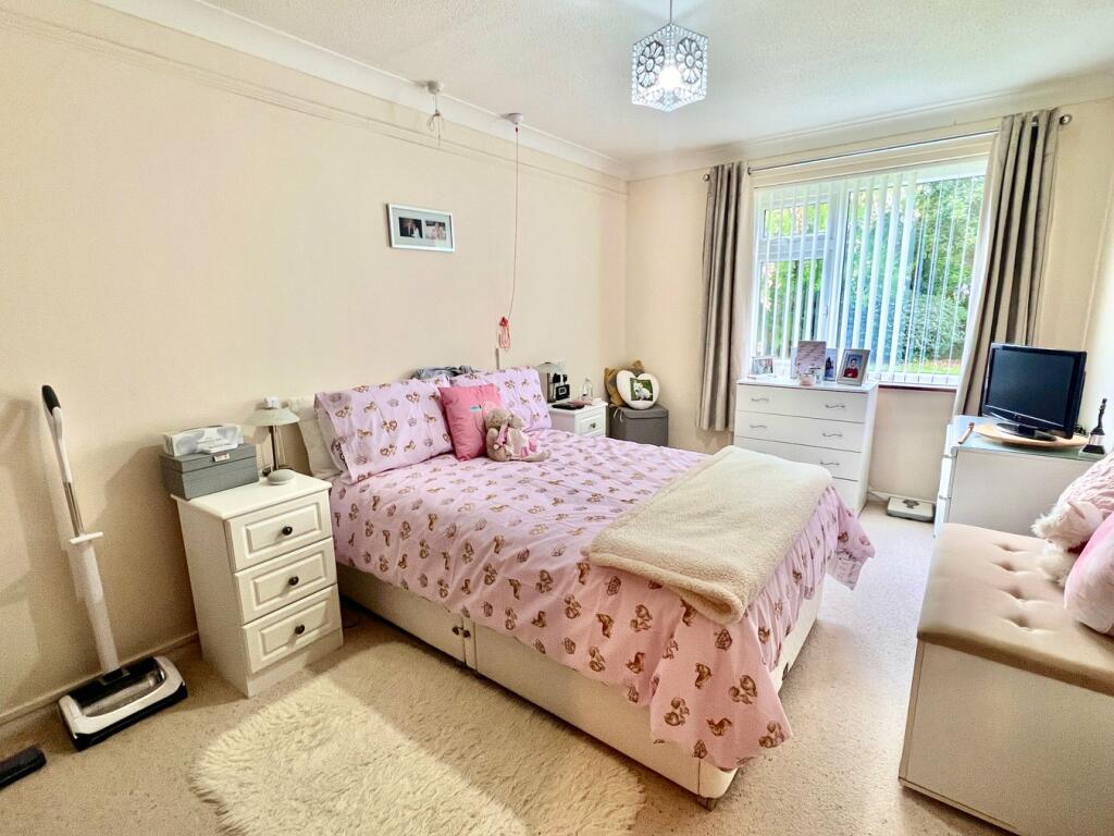 Additional image 8 of North Street, WALTON ON THE NAZE, CO14