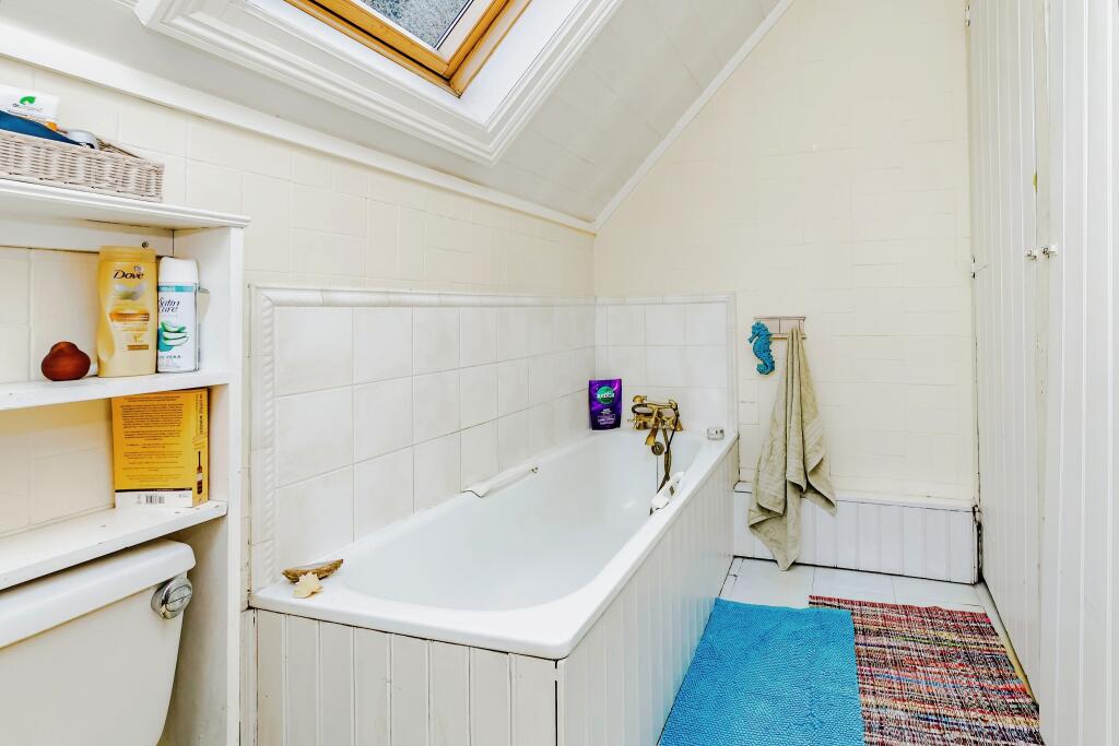 Additional image 14 of Birdhurst Gardens, South Croydon, CR2
