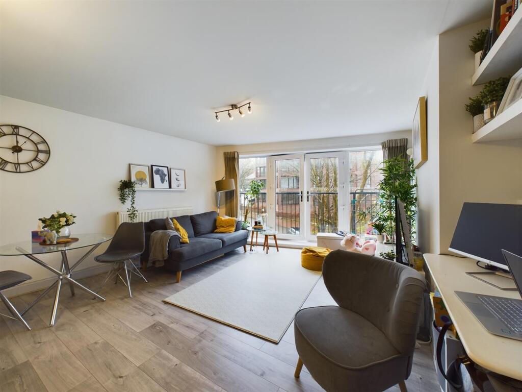 Additional image 5 of 23 Lion Green Road, Coulsdon