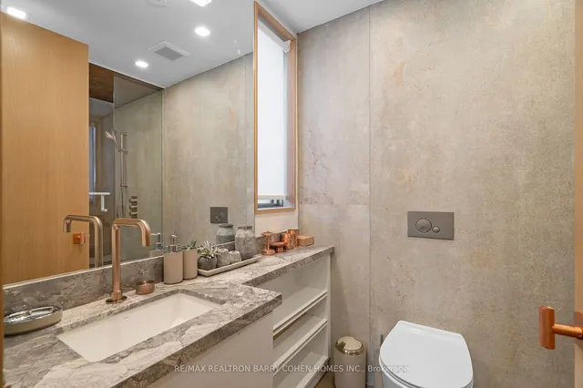 Additional image 35 of 210 Glenayr Rd